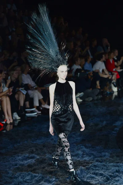 Look 2